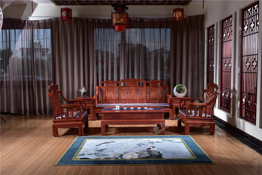 三陽(yáng)開泰沙發(fā)